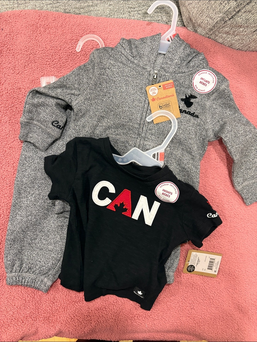 Canada-themed Baby 2-Piece Set - Gray Hoodie, sweat pants & Black Tee